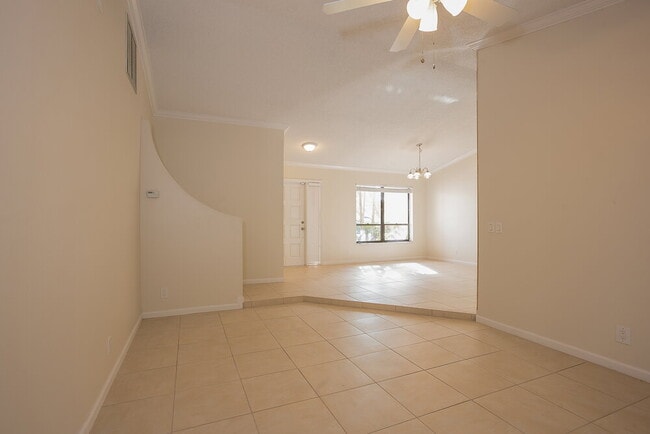 Foto del edificio - 14374 Crowberry Ct