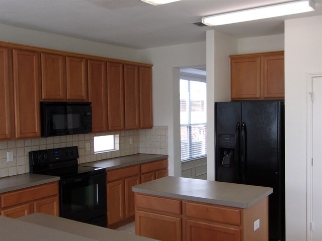 Building Photo - 2112 Lake Fork Lane