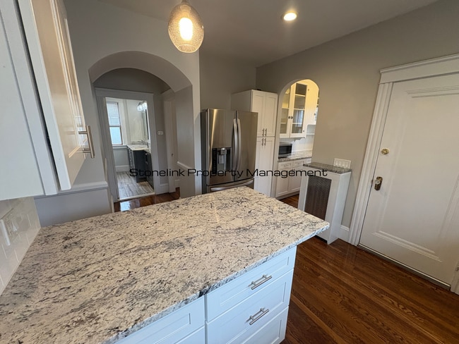 Building Photo - 108-110 Narragansett Street