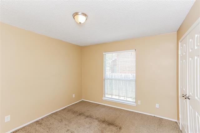 Foto del edificio - 2720 Clovermeadow Dr