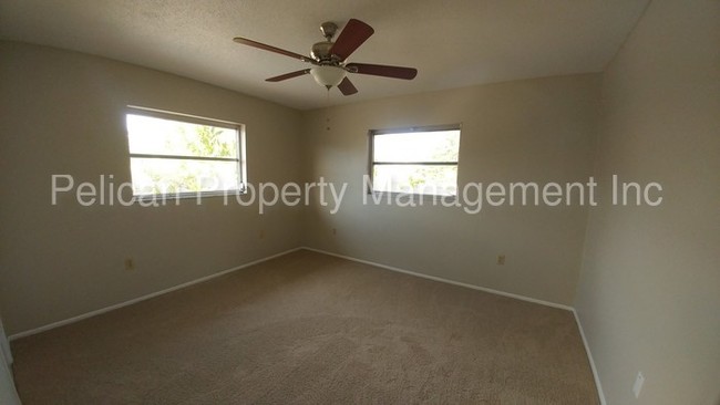 Building Photo - Englewood Isles - updated home