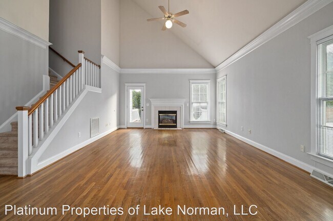 Building Photo - 4 br, 2.5 bath House - 807 Wismar Ct