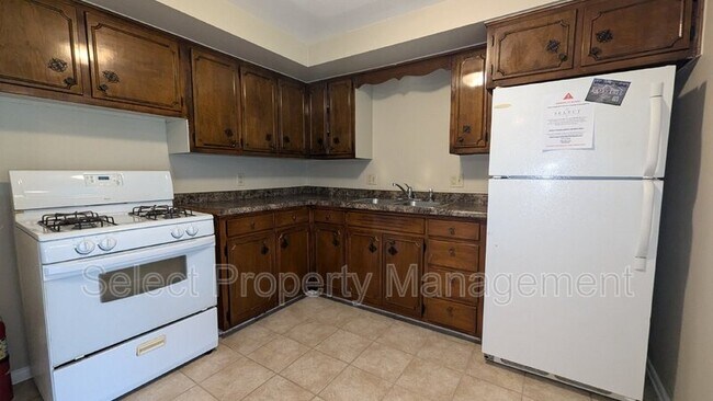 Building Photo - 1419 Aberdeen Ln