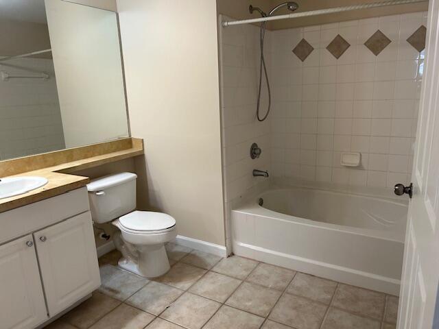 Foto del edificio - 9833 Baywinds Blvd