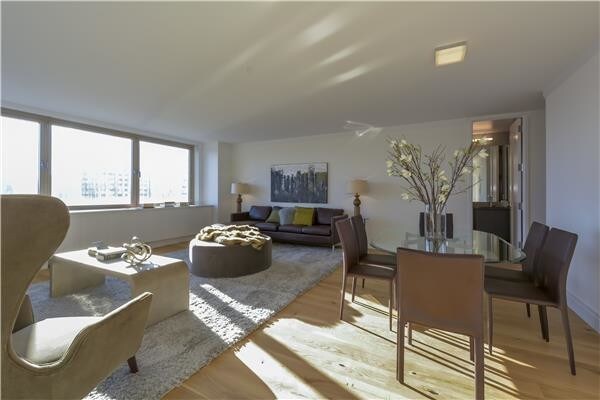 Foto del edificio - 201 East 86th Street