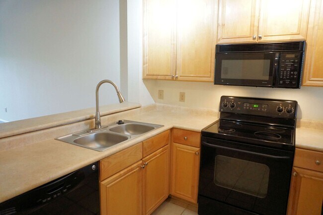 Building Photo - 2/2 condo in Ponte Vedra Beach