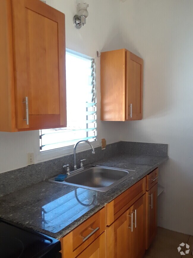 Apartments for Rent Near University of Hawaii at Manoa Manoa Campus