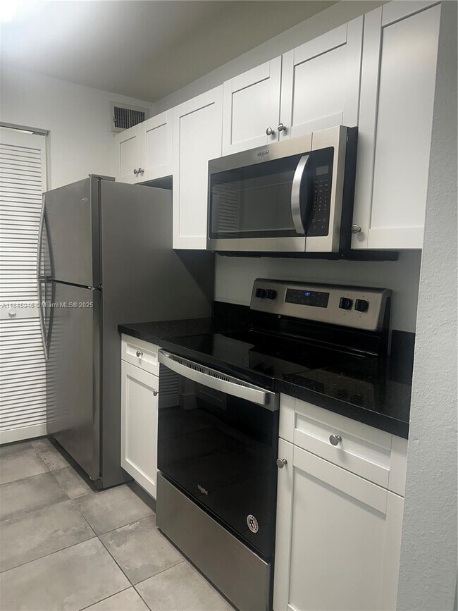 Foto del edificio - 4087 NW 87th Ave