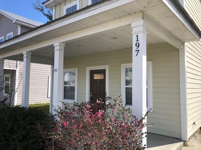Primary Photo - 197 Promenade Pl
