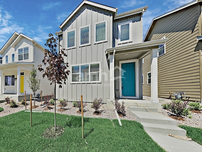 Building Photo - 4743 Crestone Peak St