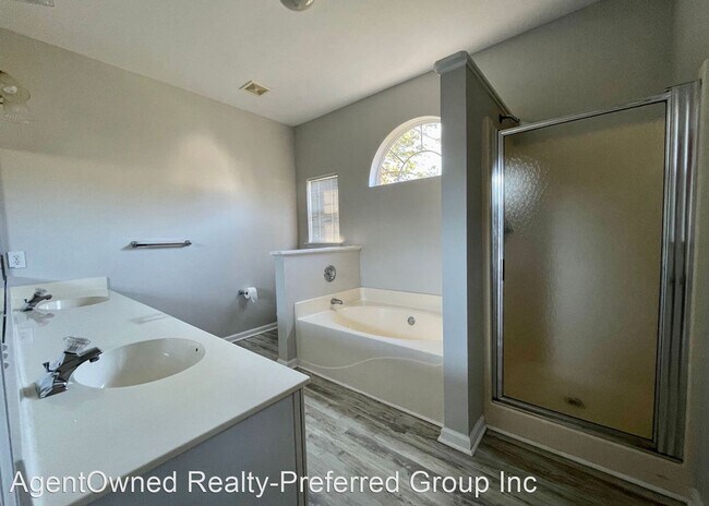 Foto del edificio - 3 br, 2 bath House - 1404 Water Oak Cut