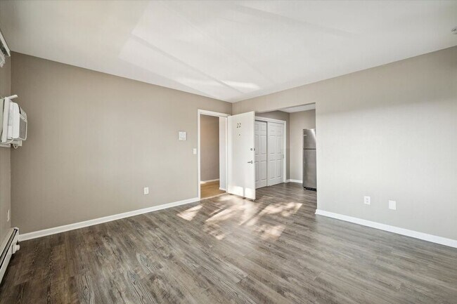 Building Photo - 4060 Royer Rd