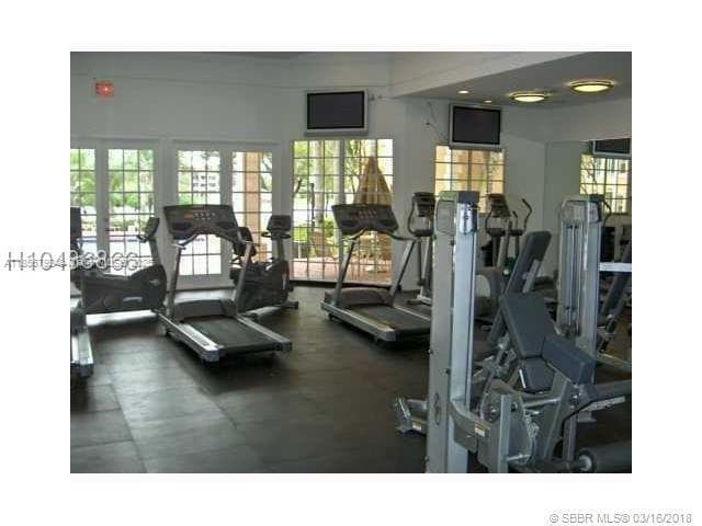 Foto del edificio - 9200 W Atlantic Blvd