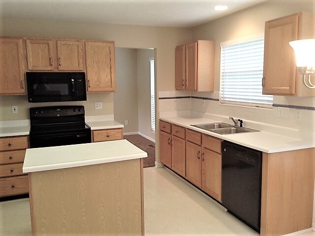 Foto del edificio - 1068 Valley Wood Dr