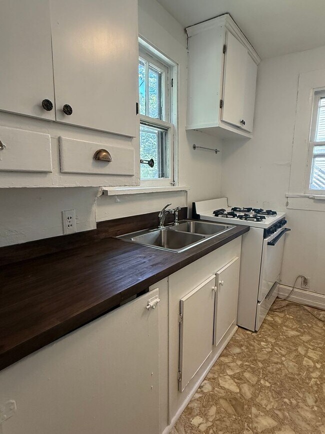 Foto del edificio - 723 E 11th St