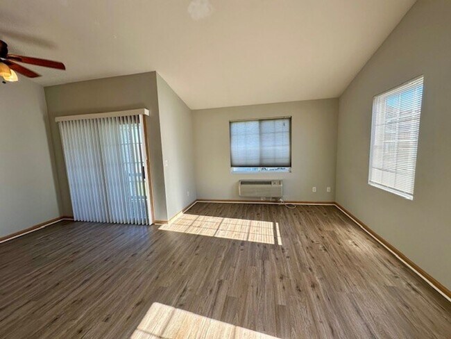 Building Photo - VERY NICE AND NEUTRAL, SECOND FLOOR CONDO,...