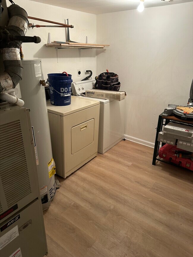 Foto del edificio - 8034 Craig St