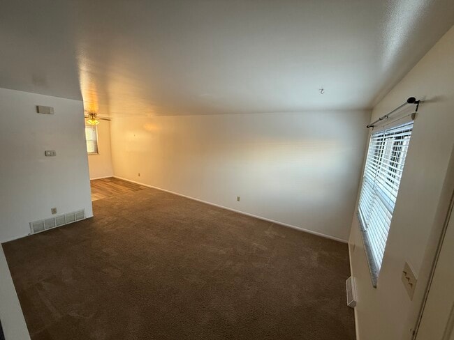 Building Photo - 2951 Columbus St