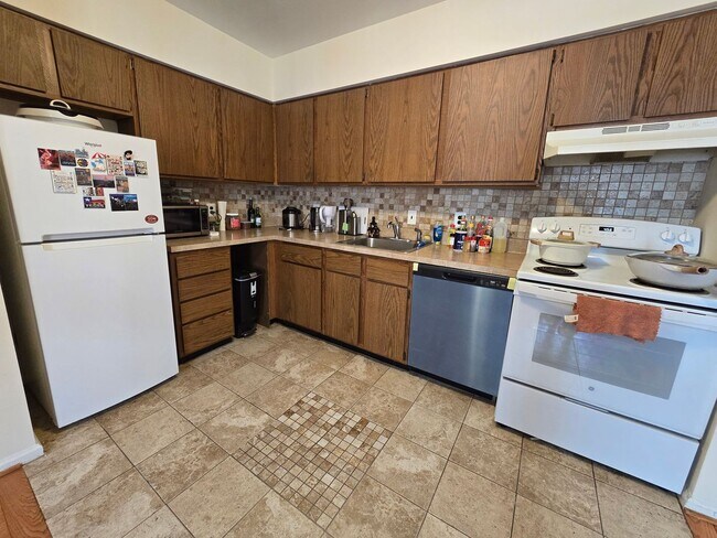 Foto del edificio - Bright 1 bedroom in washington square west...