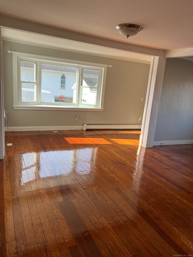 Building Photo - 41 S Main St