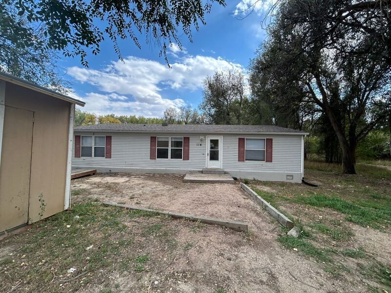Primary Photo - 114 Kokomo St