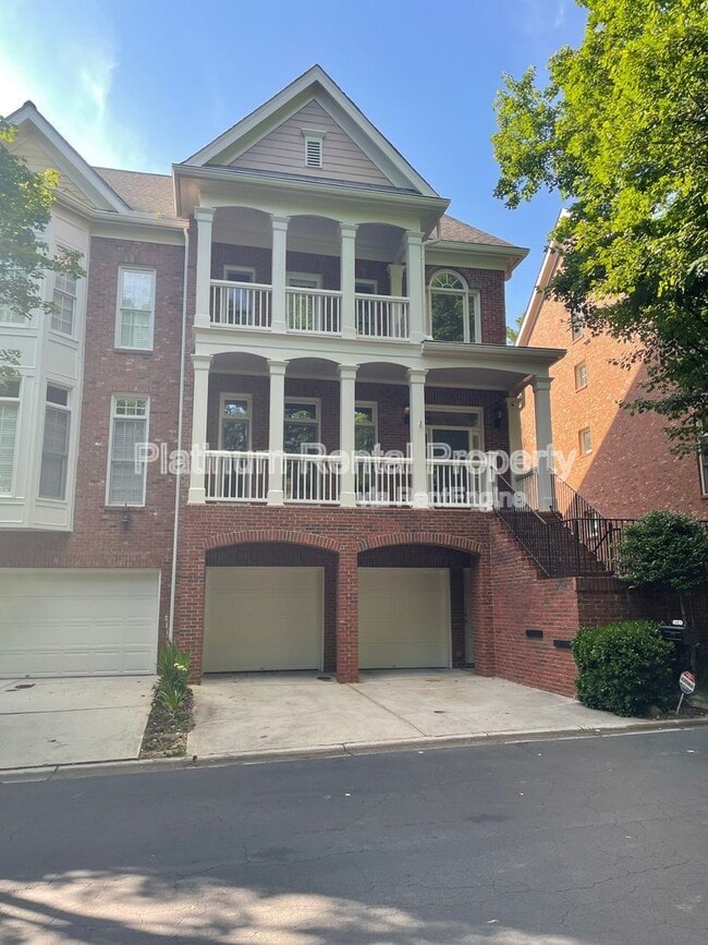 Foto del edificio - 1460 Wembley Ct NE