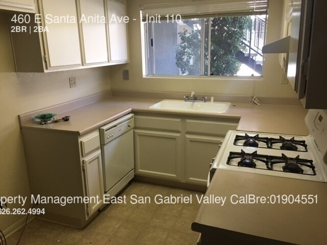 Foto del edificio - 460 E Santa Anita Ave