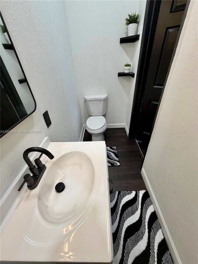Foto del edificio - 129 SW 229th St