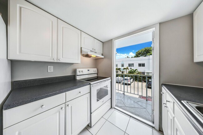 Photo - 801 Meridian Ave Apartment