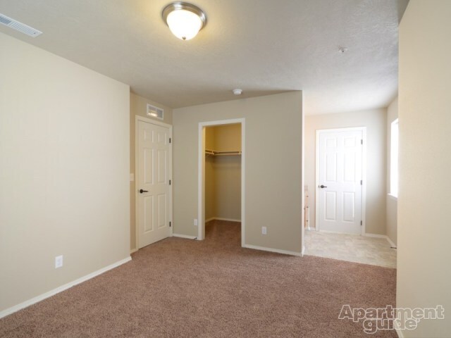 Building Photo - 1464 N Allumbaugh St