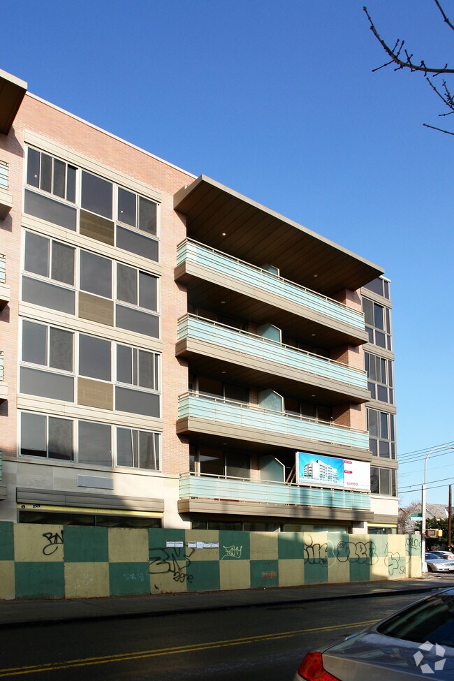 Sunrise Terrace Condominiums Apartments Flushing, NY