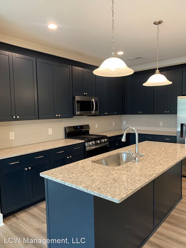 Building Photo - 3 br, 2.5 bath House - 1771 Welden Village...