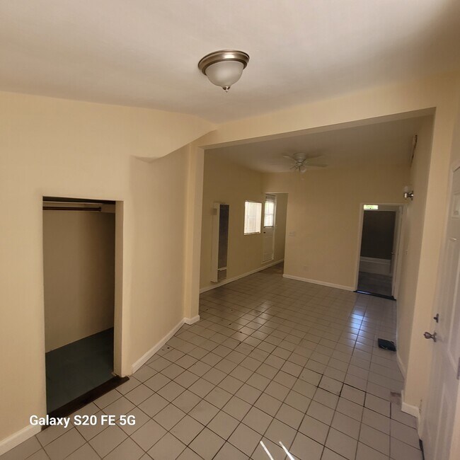 Foto del edificio - 1422 Orizaba Ave