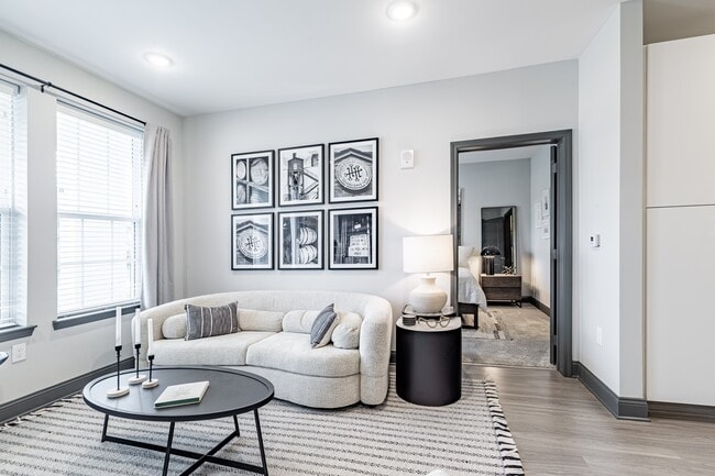 Foto del edificio - The Louis Apartment Flats