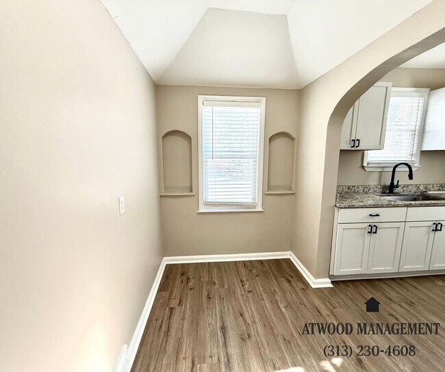 Foto del edificio - This beautifully updated 3-bedroom, 1-bath single-family home is ready for move-in!