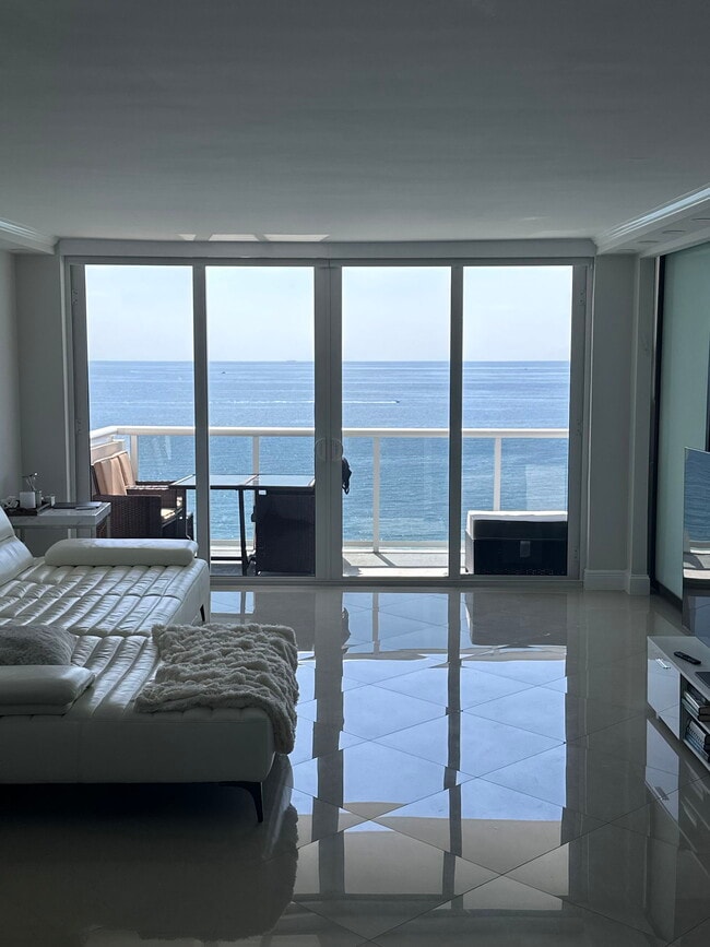 Photo - 3140 S Ocean Dr Apartment