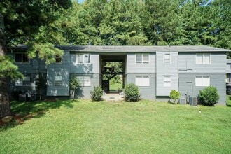 Building Photo - 205 Johnson St