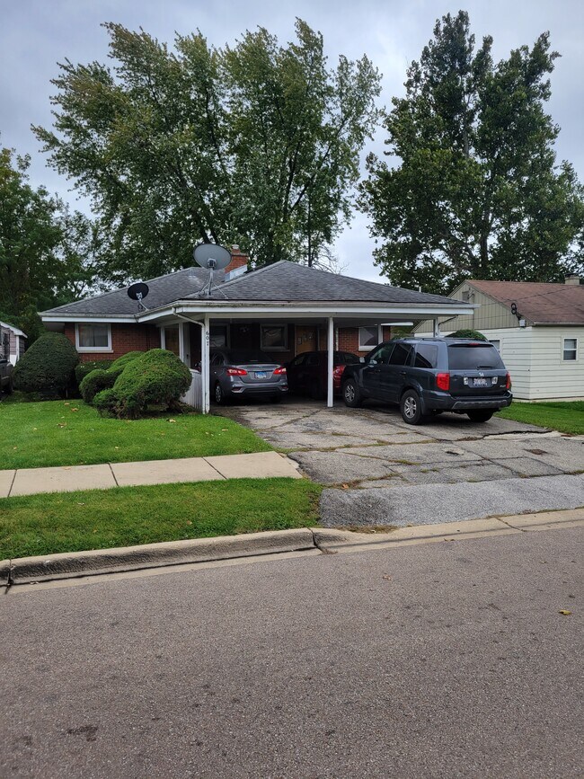 front of house - 607 Jungles Ave