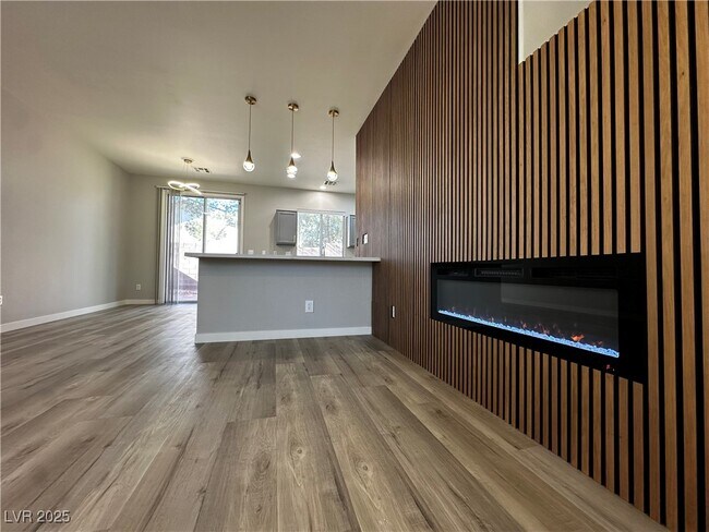 Foto del edificio - 2649 Heathrow St