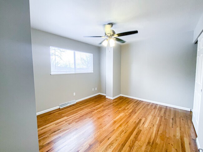 Building Photo - 1123 Catalpa Cir