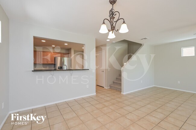 Foto del edificio - 10621 E Singing Canyon Dr