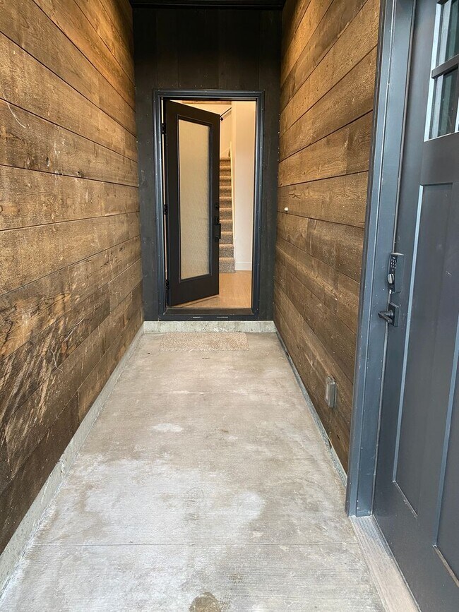 Foto del edificio - New Townhome Driggs!  3 bedroom / 2.5 bath with garage!