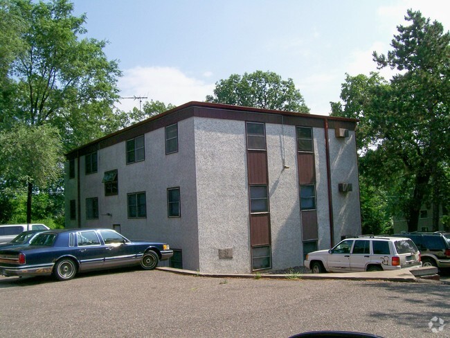 Building Photo - Lily Lake Terrace Apartments