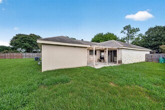 Building Photo - 13847 Cherry Hollow Ln