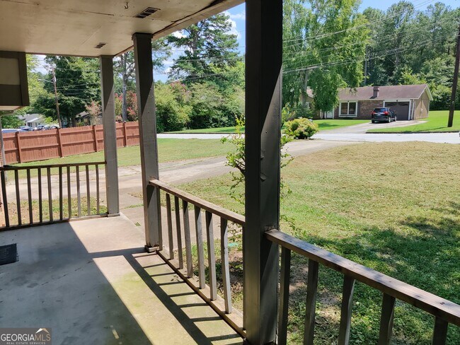 Foto del edificio - 5394 Radford Ln