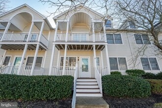 Building Photo - 19 Clipper Ct