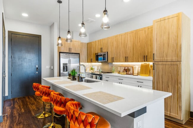 Foto del edificio - 9127 Research Blvd