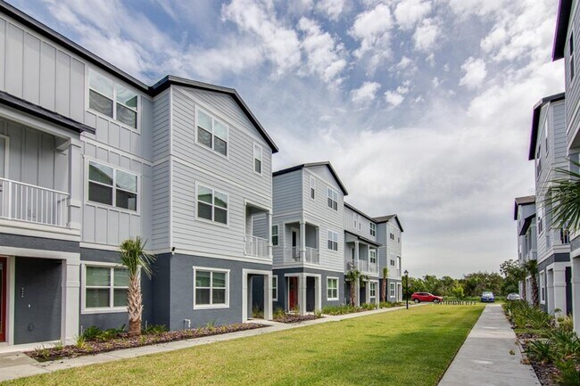 Foto del edificio - 3439 Norman Lewis Aly