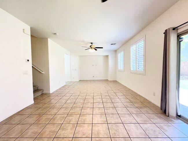 Building Photo - Well-maintained 4-bedroom, 3-bath home in a desirable gated community