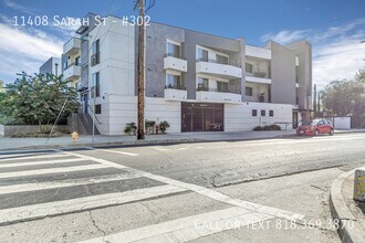 Building Photo - 11408 Sarah St